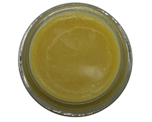 Load image into Gallery viewer, Nativilis AMAZONIAN LIP BALM DOUBLE ACTION FORMULA WITH PRACAXI SEED OIL (Pentaclethra macroloba) + BACURI BUTTER (Platonia insignis) Moisturises Dry Lips and Heals Chapped Lips - Toned Lips - Copaiba