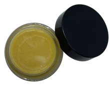 Load image into Gallery viewer, Nativilis AMAZONIAN LIP BALM DOUBLE ACTION FORMULA WITH PRACAXI SEED OIL (Pentaclethra macroloba) + BACURI BUTTER (Platonia insignis) Moisturises Dry Lips and Heals Chapped Lips - Toned Lips - Copaiba
